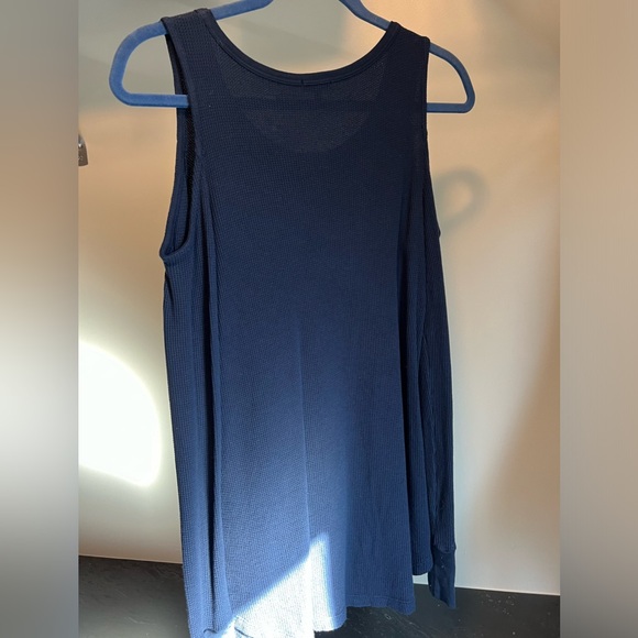 COPY - Splendid Thermal Cold Shoulder Top - Picture 4 of 4